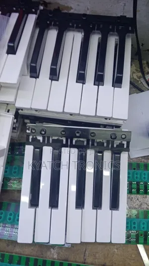 Yamaha PSR-S670 Keyboard Parts & Accessories