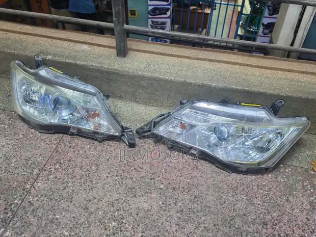 Toyota Corolla Fielder/Axio (161) 2013-2015 Xenon Headlights - 1