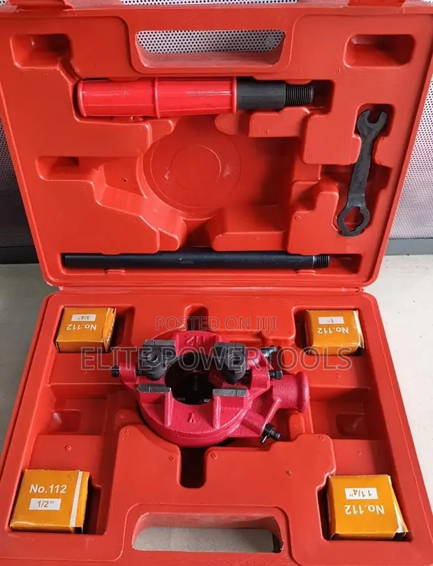 Aone Manual Ratchet Pipe Threader - 1