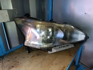 Nissan Teana Non-Xenon Headlight