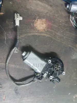 Toyota Corolla 110 Door Motor (Used)