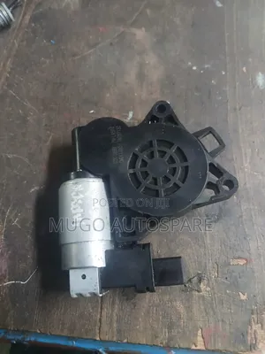 Mazda Demio New Model Door Motor (Used)