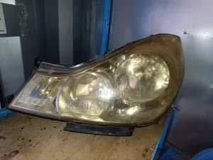 Nissan Wingroad Y12 Non-Xenon Headlight