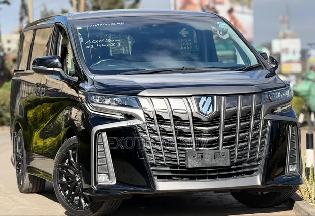 Toyota Alphard 2.5 Petrol AWD 2019 Black - 1