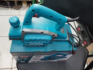 Total 550W Electric Planer