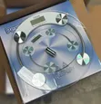 Modern Glass Digital Bathroom Weighing Scale - 1