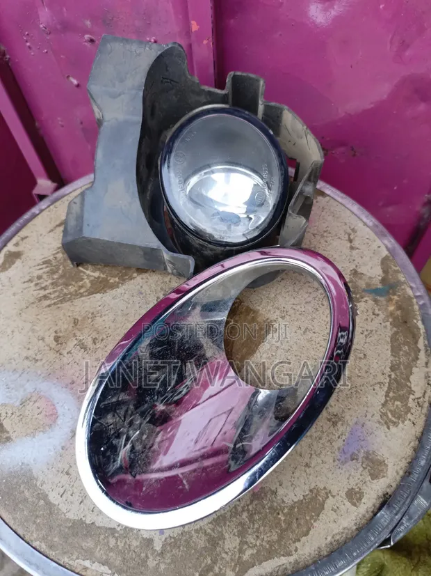 Nissan Dualis/Qashqai Fog Light Set with Chrome Covers - 1
