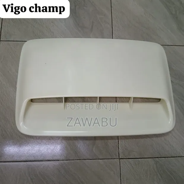 Toyota Hilux Vigo Champ Bonnet Scoop (2012) - 1
