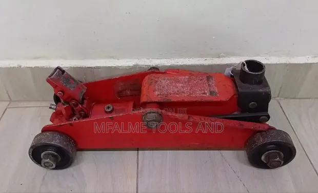 Ex-UK Hydraulic Trolley Floor Jack - 2 Tonne - 1