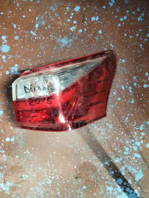 Isuzu D-MAX 2015 Tail Light - Ex Japan