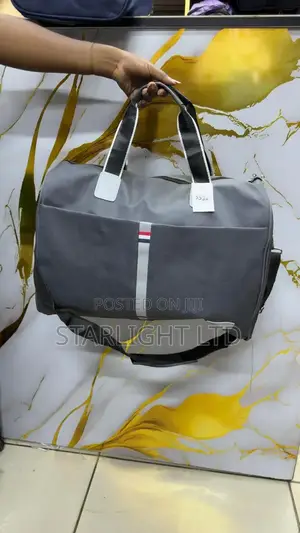 Large Capacity Travel Duffle Bag - Brand New