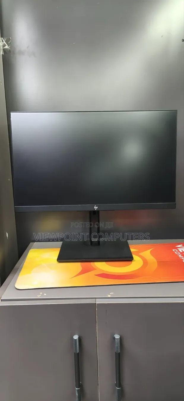 HP Z22 Edge-to-Edge Monitor - 1