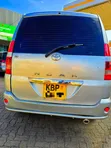 Toyota Noah 2004 Silver - 2