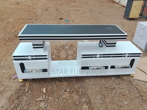 Good Well Finished 5ft TV Stand - 1