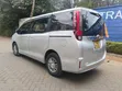 Toyota Noah 2.0 AWD 7 Seater 2015 Silver - 4