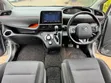Toyota Sienta 1.5 FWD 2018 Silver - 4
