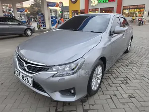 Toyota Mark X 2.5 AWD 2014