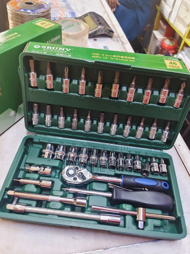 46-Piece 1/4" Drive Socket Wrench Tool Set (Brand New) - 1