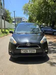 Toyota Sienta 1.5 FWD (6-Seater) 2018 Black - 1