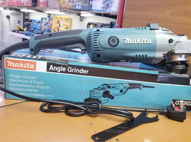 Heavy-Duty Makita 9-Inch Angle Grinder - GA9020 (2200W) - 1