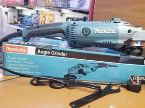 Heavy-Duty Makita 9-Inch Angle Grinder - GA9020 (2200W)