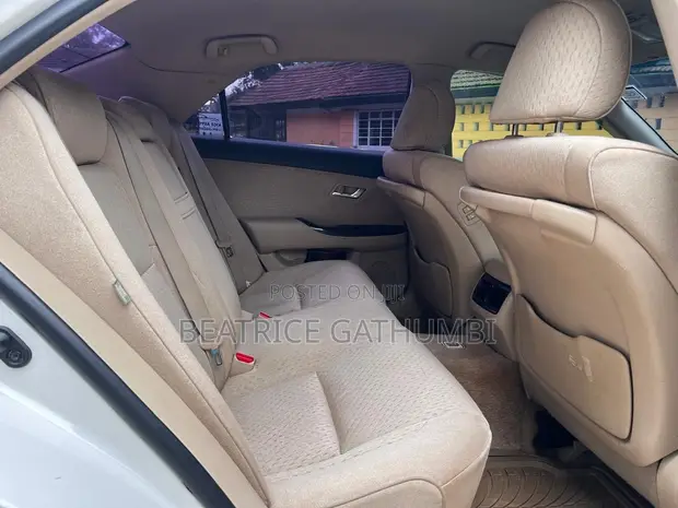 Toyota Crown 2008 Royal Saloon - 1