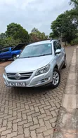 Volkswagen Tiguan 2.0 S 2009 Silver - 1