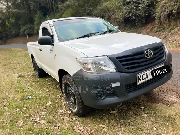 Toyota Hilux 2.5 D-4D SRX 2008 White - 1