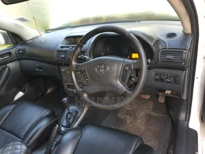 Toyota Avensis 2.0 Advanced 2007