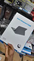 iPad 10th Gen Keyboard Case - Black - 2