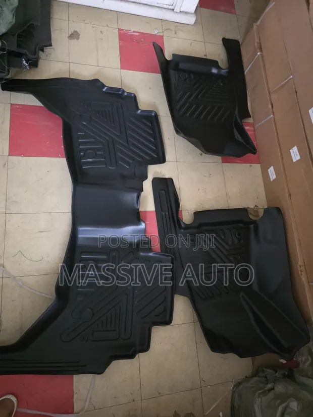 Toyota Hilux Revo 5D Car Mats (2018 Model) - 1