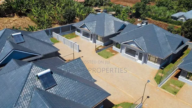 4-Bedroom All-Ensuite Bungalow in Elite Estate, Kimbo - 1