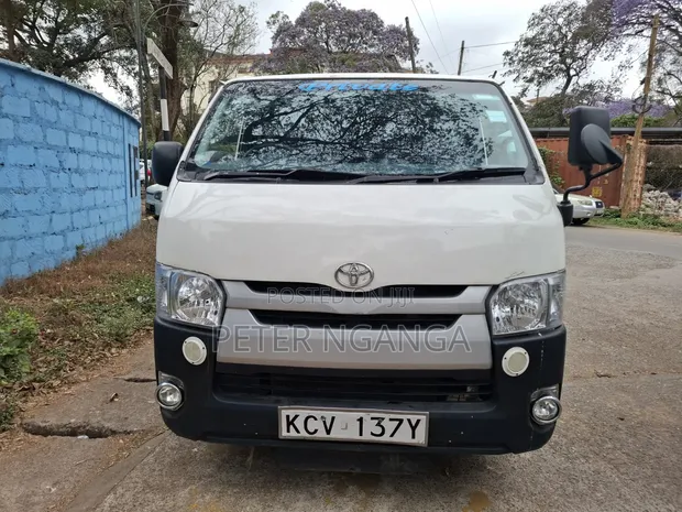 Toyota HiAce 2012 - 3000cc Diesel Automatic - 1
