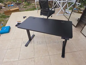 Heavy-Duty 3-Baton Electric Height Adjustable Desk