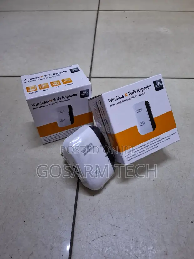 2.4GHz Wireless WiFi Range Extender / Internet Repeater - 1