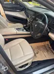 BMW 740 2011 Gold - 2