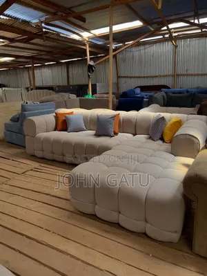 Cream White 5-Seater Corner Bubble Couch