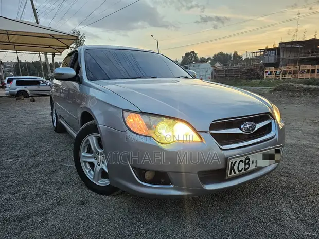 Subaru Legacy 2.0 G 2008 Silver - 1