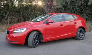 Volvo V40 T3 2018 Red - Unregistered
