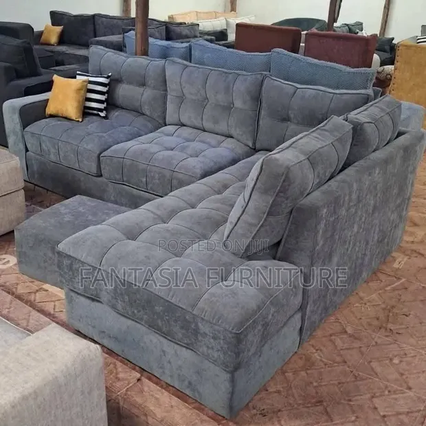 5-Seater Grey Sectional Sofa with Ottoman - 1