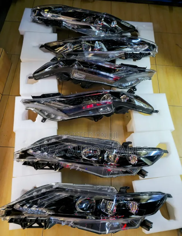Brand New Toyota Harrier Headlight (2014-2018) - 1