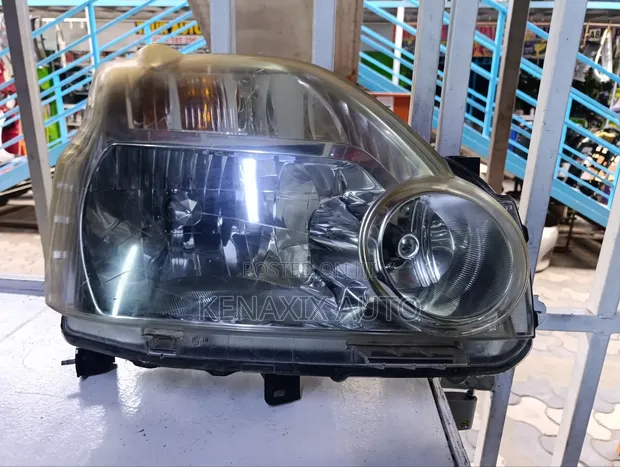 Nissan X-Trail T31 Non-Xenon Headlight - 1