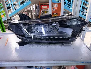 Mitsubishi Outlander 2015-2018 Xenon Headlight (Ex-Japan)