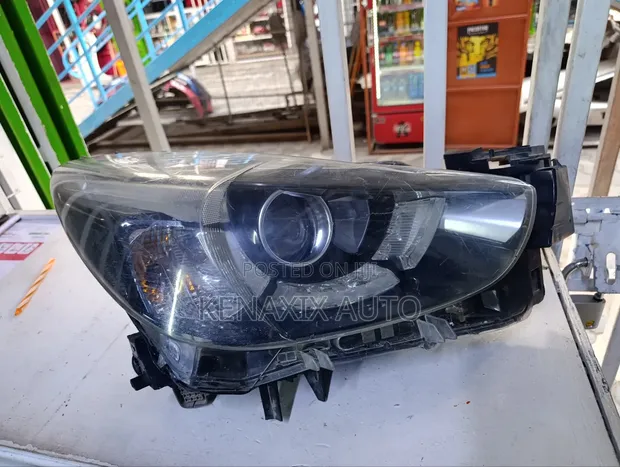 Mazda Demio Xenon Headlight (Part No Z) - 1