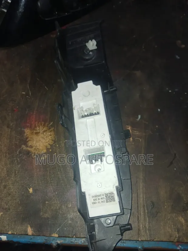 Mazda Axela Main Switch - 1