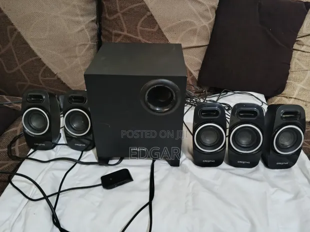 Creative A550 Speakers - 1