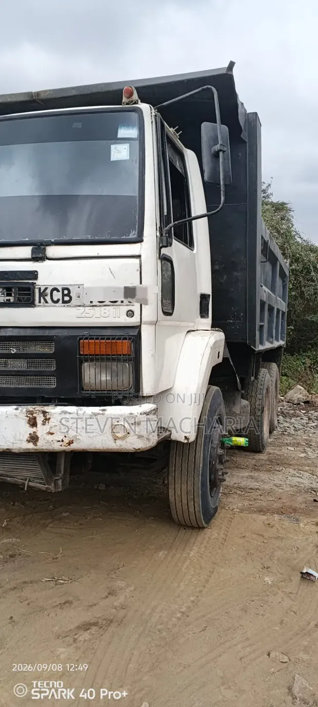 Ashok Leyland 2518i Truck - 2015 - 1