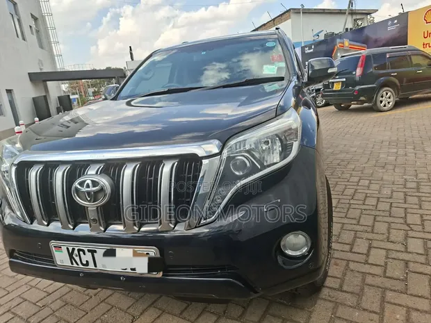 Toyota Land Cruiser Prado 2015 Black - 1