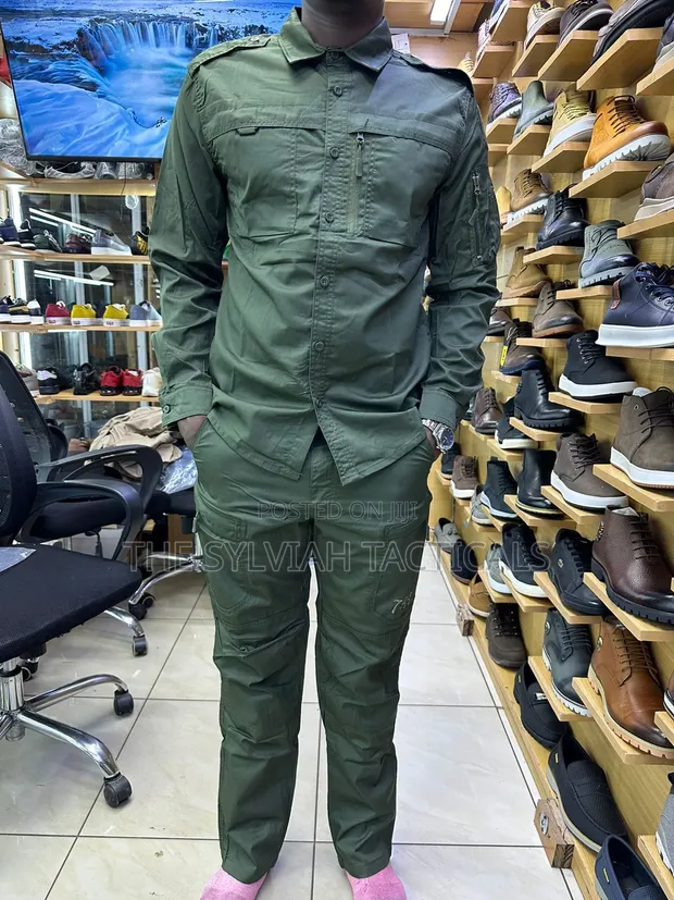 Actuel Outdoor Tactical Hiking Suit - Brand New - 1