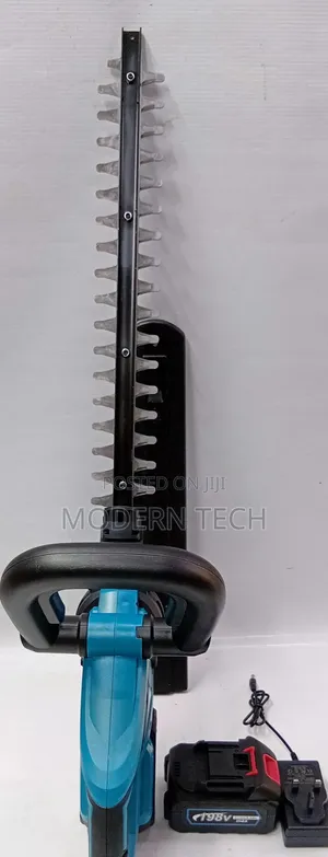 Makita Cordless Brushless Hedge Trimmer